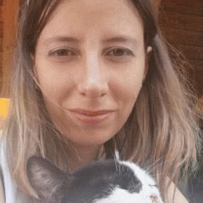 Addio ad Alessia Monti, volontaria Lav morta a 46 anni: «Ha dedicato la vita a salvare gli animali e ad aiutare le persone»