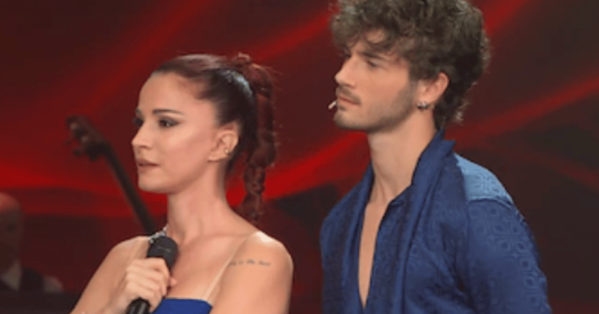 Ballando con le Stelle, lutto per Andrea Delogu: la decisione dopo la morte del fratello