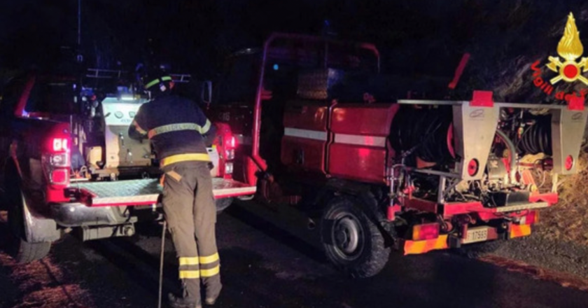 Elicottero scompare dai radar e precipita nei boschi: ricerche in corso nel Pesarese