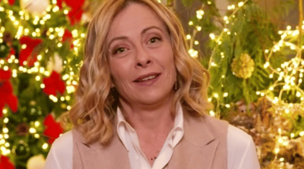 Giorgia Meloni fa un fioretto: niente alcol fino a Natale. Il significato della scelta