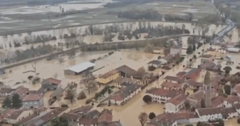 Maltempo in Friuli, esonda il Torre: 300 sfollati, due dispersi e frane. Allerta anche in Liguria e Toscana
