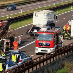 Mantova, auto tampona un tir in autostrada: morta una donna di 36 anni, traffico in tilt sulla A22