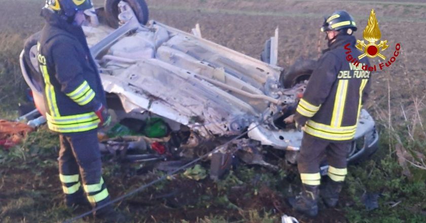 Tragedia italia. Scontro frontale auto-camion, morto un uomo di 57 anni