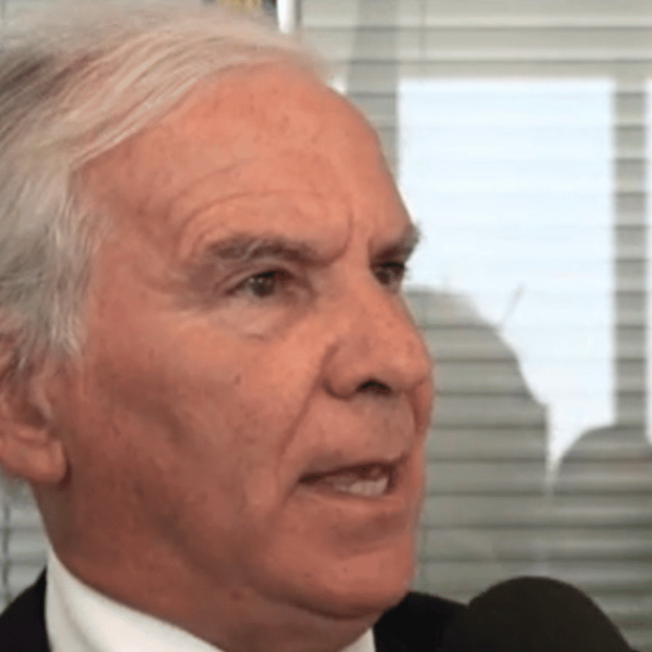 Insulta la giornalista di “Fuori dal Coro”, si dimette il commissario alle baraccopoli Maurizio Falco