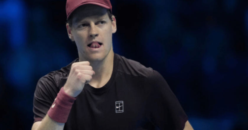 Sinner batte De Minaur e vola in finale alle ATP Finals: terzo anno consecutivo per l’azzurro