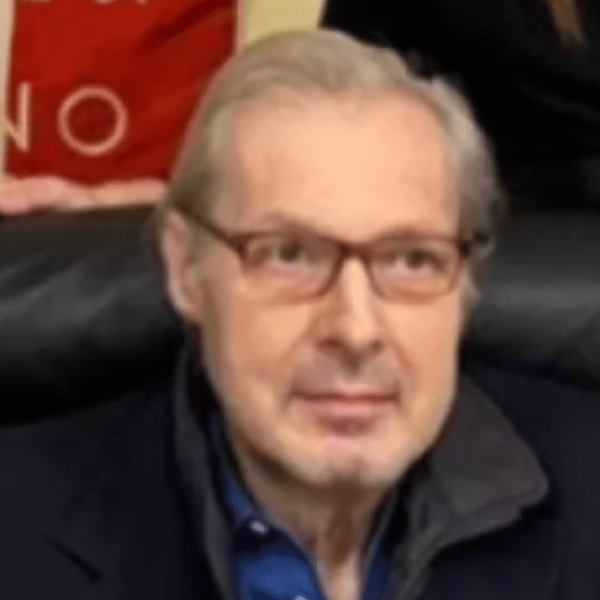 Vittorio Sgarbi ricoverato in terapia intensiva al Gemelli di Roma: è in gravi condizioni