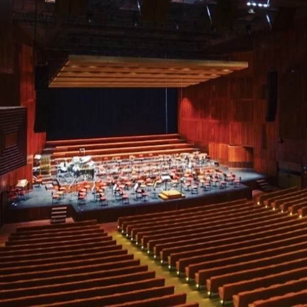 “Siamo devastati”. Choc nella musica, il cantante ucciso a coltellate: arrestato il figlio