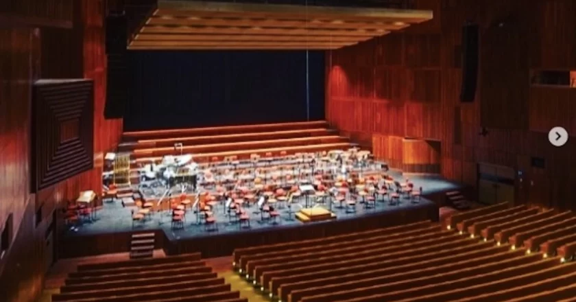 “Siamo devastati”. Choc nella musica, il cantante ucciso a coltellate: arrestato il figlio