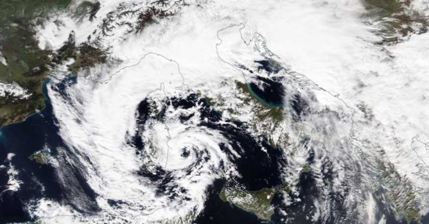 Italia, giovedì da incubo: dove colpiscono i mini cicloni