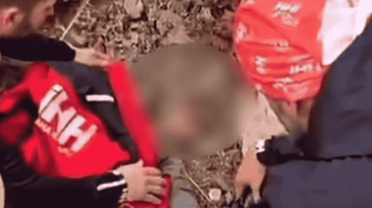 Bimbo di 10 anni sepolto vivo per 3 giorni: il ritrovamento shock e l’arresto dello zio Bimbo di 10 anni sepolto vivo per 3 giorni: il ritrovamento shock e l’arresto dello zio