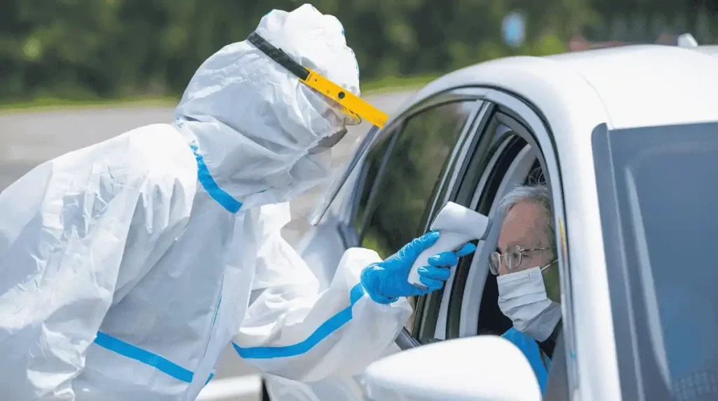 Super influenza, 2.000 casi al giorno: il virus mutante preoccupa l’Europa