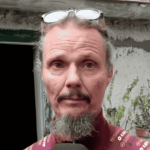 Famiglia nel bosco, quanto costa davvero al Comune: è polemica per l’alloggio protetto