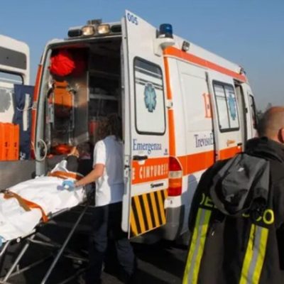 “Autostrada chiusa”. Tragico incidente stradale, ci sono morti: ambulanze sul posto