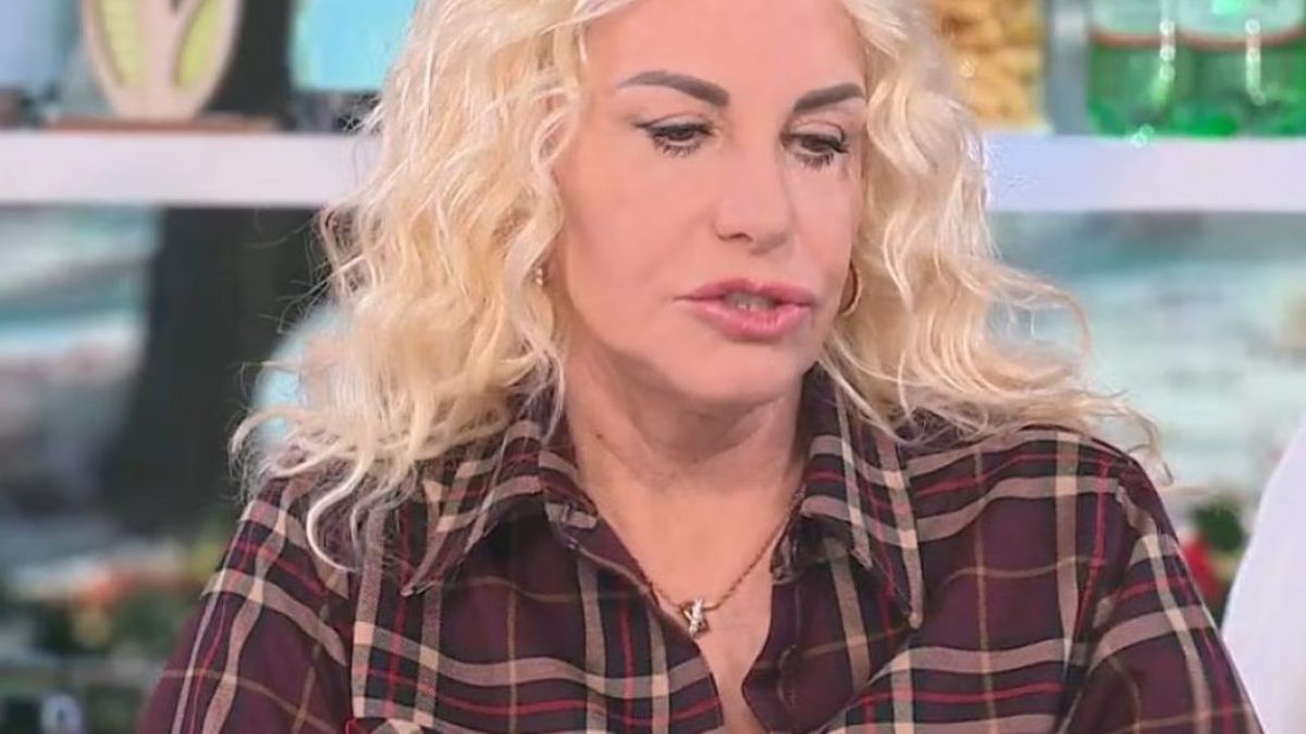 “Fatico a respirare”. Antonella Clerici, la dolorosa confessione in diretta: “Vi chiedo scusa ma…” Foto-1200×670-13-7