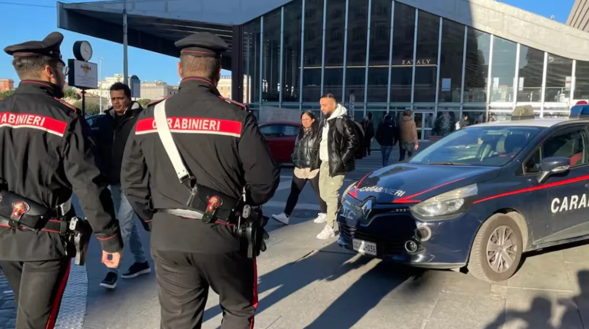 Aggressioni a Termini, funzionario del ministero in fin di vita: fermato un giovane