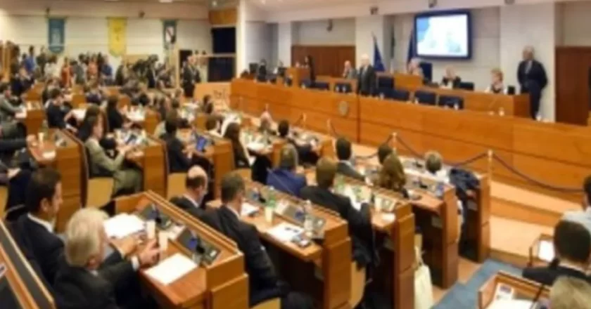 Dimissioni a Salerno, Vincenzo Napoli lascia da sindaco: il ritorno del big