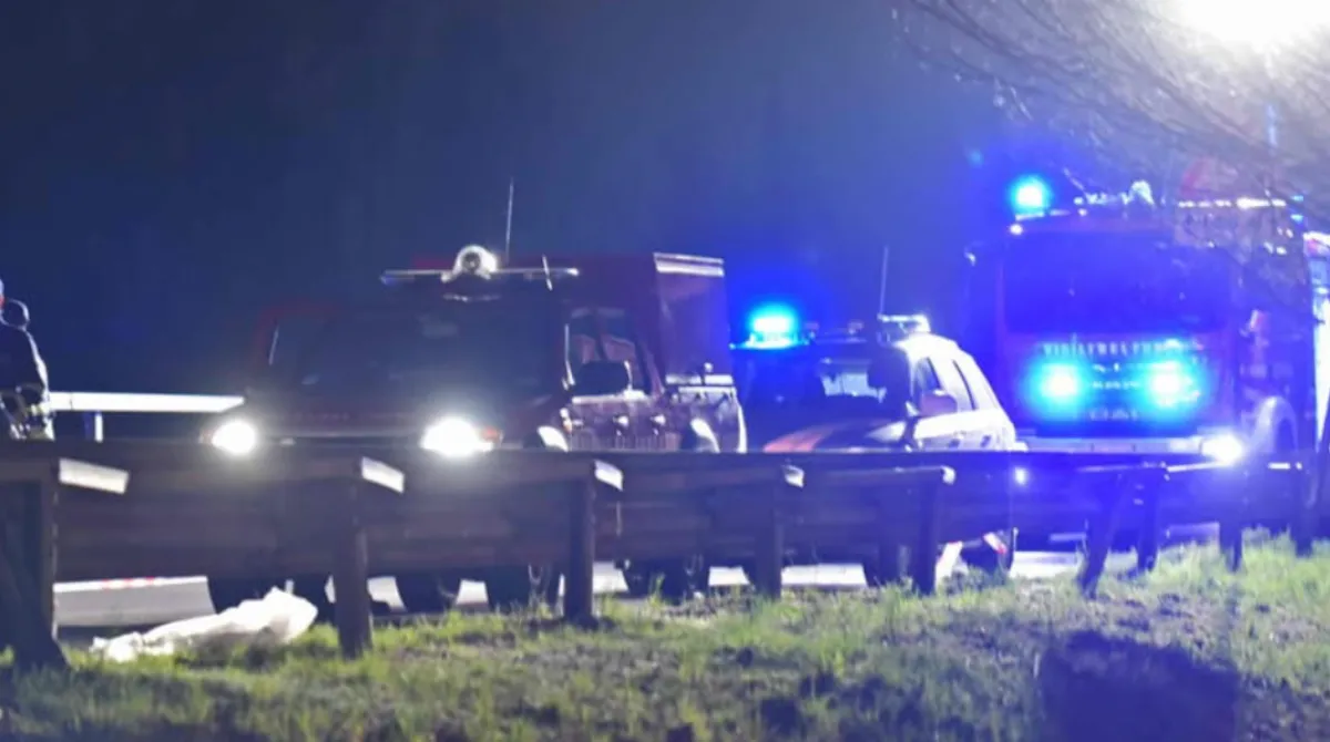 Incidente mortale ad Ardea, sorpasso azzardato sulla via Severiana: tre morti, grave il figlio della coppia