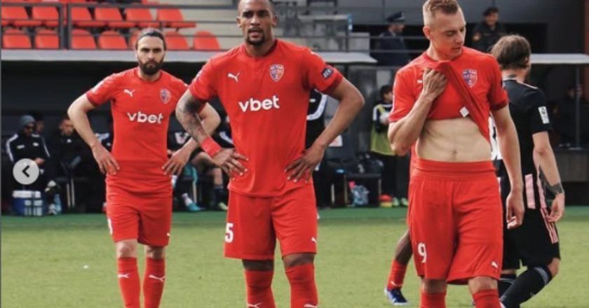 Calcio in lutto, il campione è morto precipitando dalla finestra. Tutti sotto choc