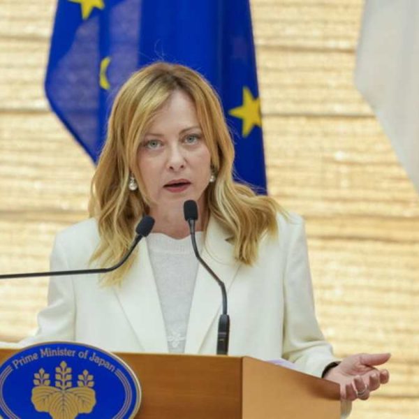 Strage di Crans-Montana, Palazzo Chigi: “L’ambasciatore tornerà in Svizzera solo con piena collaborazione giudiziaria”