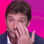 Stefano De Martino e le parole in tv per il padre Enrico: “Chi se ne va non lascia un vuoto”