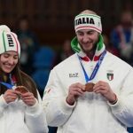 “Dedichiamo la medaglia a lei”: olimpiadi, la decisione scatena le polemiche
