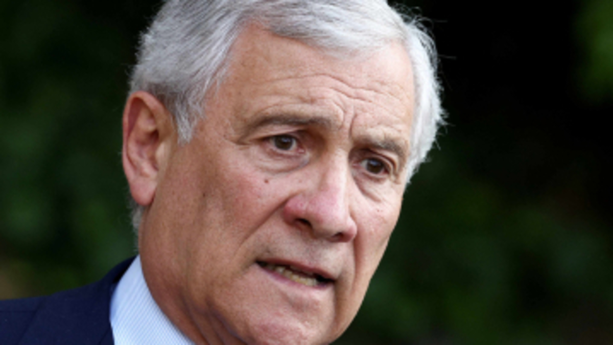 Attacco alle basi nel Golfo, Tajani: italiani nella base colpita in Kuwait Tajani