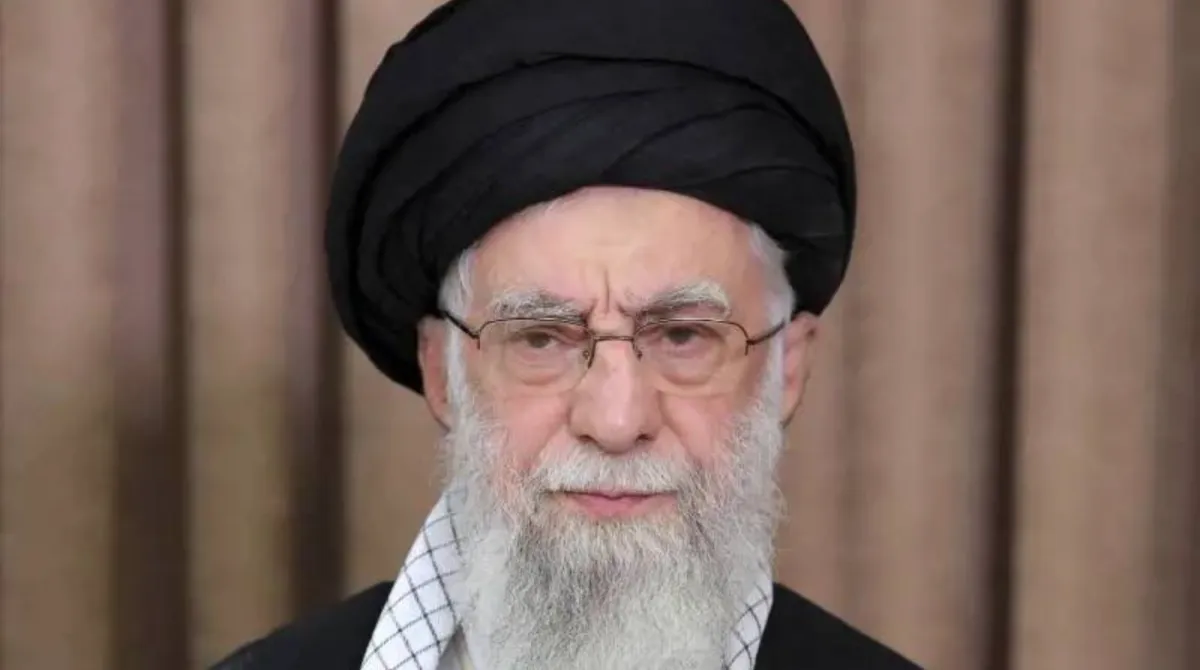Usa e Israele attaccano l’Iran: oltre 200 morti, ipotesi morte Khamenei. Hormuz chiuso, Meloni convoca vertice urgente khamani iran morto