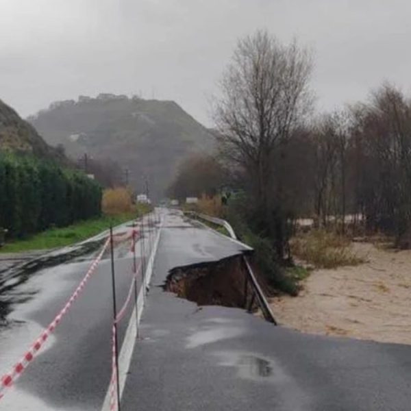 “Lasciate subito le abitazioni”. Allarme in Italia, il fiume esonda: appello drammatico del sindaco