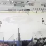 Hockey su ghiaccio, sparatoria durante partita scolastica a Pawtucket: tre morti e tre feriti, l’assalitore si suicida