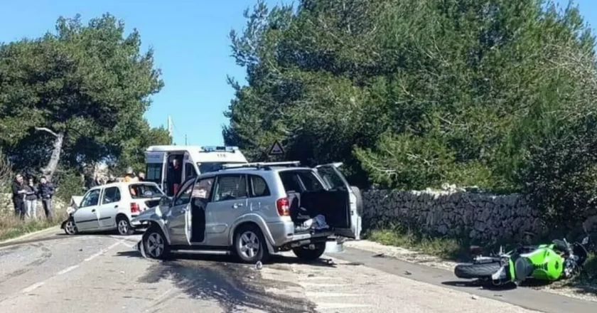 Incidente nel Salento, scontro tra due auto e una moto: morto Vitantonio Bisanti, due feriti