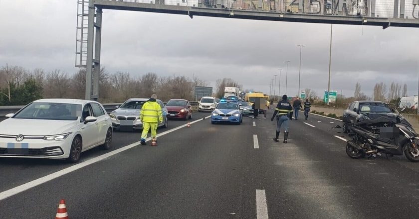 Tragico incidente, scontro mortale tra auto e moto