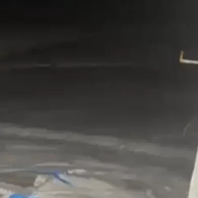 Mare fuori controllo nelle Marche, Porto Recanati devastata: “Onde come muri”