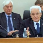 Mattarella presiede il plenum del Csm: “Serve rispetto vicendevole, nell’interesse della Repubblica”