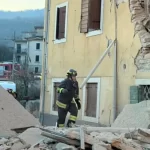 Verona, esplode e crolla palazzina a Negrar: quattro persone coinvolte, due sotto le macerie