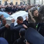 “È arrivata ed ecco che ha fatto”. Il piccolo Domenico, prima del funerale il gesto della mamma che ammutolisce gli italiani
