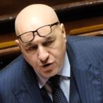 “Sull’orlo dell’abisso”. Guerra in Iran, il ministro della Difesa Guido Crosetto parla al Senato