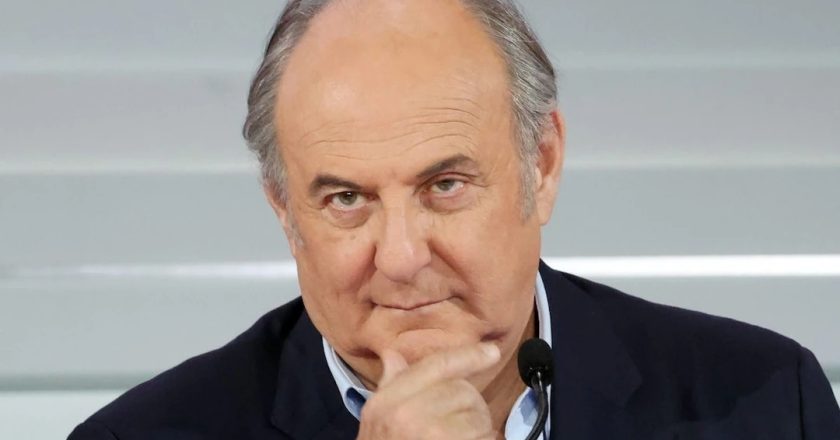 Mediaset cambia programmazione del 3 marzo: stop a La Ruota della Fortuna, quando torna in Tv Gerry Scotti