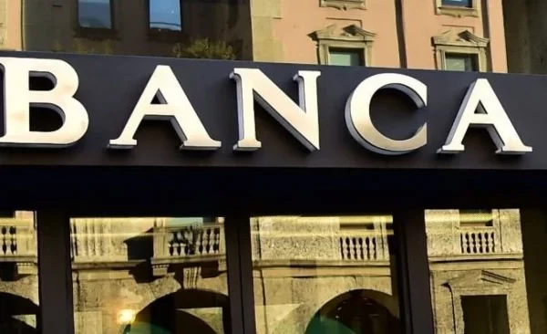 “Tenete soldi contanti in casa”: perché due banche centrali europee invitano a farlo e quanto mettere da parte