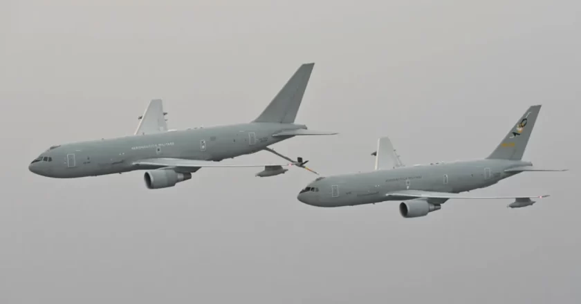 Aereo militare italiano vola verso Riyad: il KC-767A dell’Aeronautica già stato a Dubai e Abu Dhabi