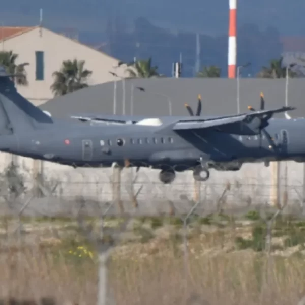 Aerei militari sopra Roma, il frastuono spaventa i cittadini: cosa stava succedendo davvero