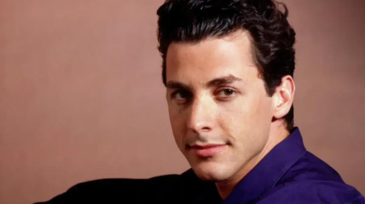 È morto Corey Parker, attore di Will & Grace: aveva 60 anni corey parker