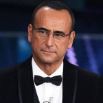 Carlo Conti lascia nel peggiore dei modi. Sanremo, la notizia ufficiale è appena arrivata