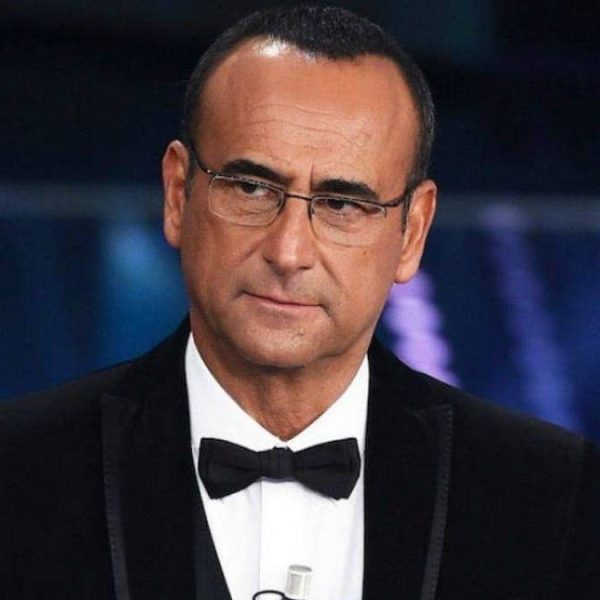 Carlo Conti lascia nel peggiore dei modi. Sanremo, la notizia ufficiale è appena arrivata
