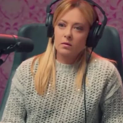 Meloni, il fuori onda al Pulp Podcast diventa virale