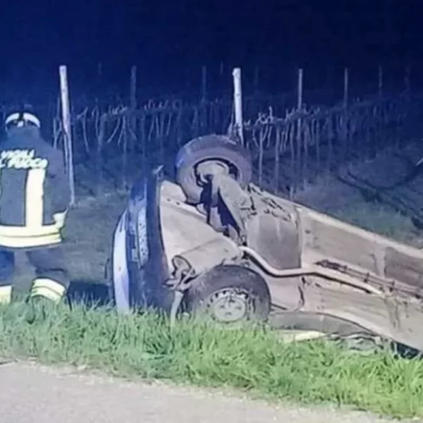 Scontro frontale sulla provinciale 102 a Maserada sul Piave: morto un giovane di 29 anni