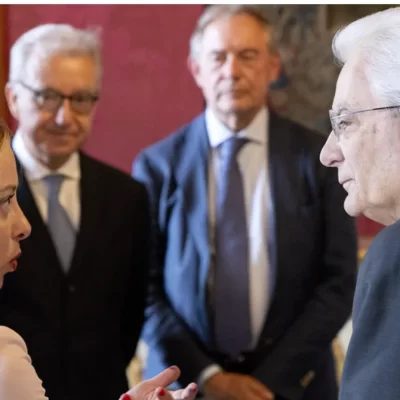 Crisi nel Golfo, Mattarella convoca Meloni e Crosetto al Quirinale: “Momento grave”