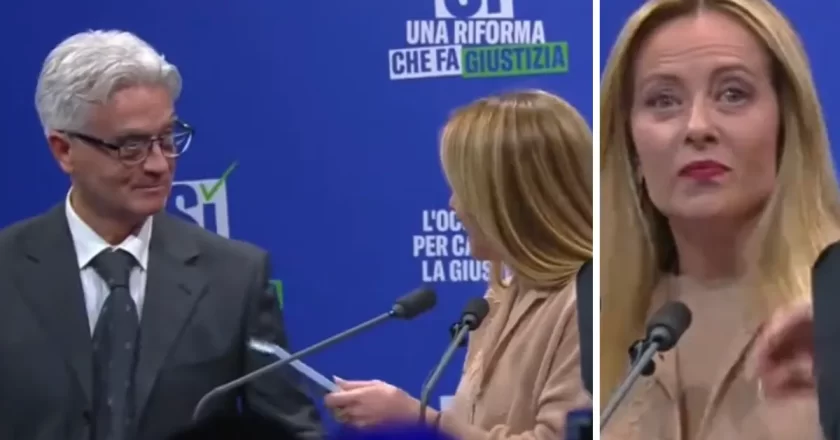 Uomo sale sul palco mentre parla Meloni a Milano: “Aspetto le dimissioni di Mattarella”