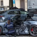 Milano, Porsche contro auto in sosta: morto 21enne, due ragazze ferite