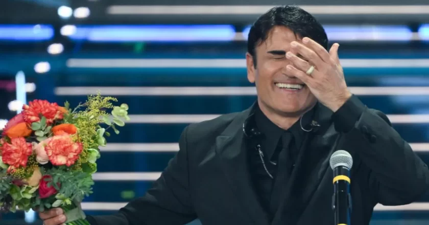 Sanremo 2026, Sal Da Vinci vince e Conti passa il testimone a De Martino: finale tra musica e ombra della guerra