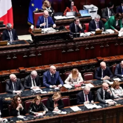Santanchè, mozione di sfiducia in Parlamento: opposizioni all’attacco